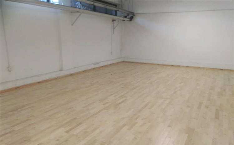 22厚體育館實(shí)木地板每平米價(jià)格