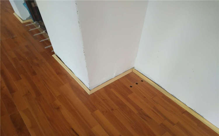 22mm楓木運(yùn)動(dòng)木地板生產(chǎn)流程