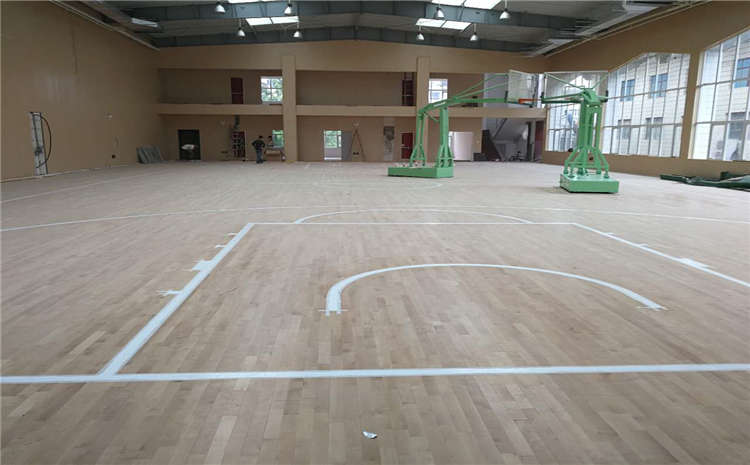硬木企口運(yùn)動(dòng)體育地板哪個(gè)牌子好？