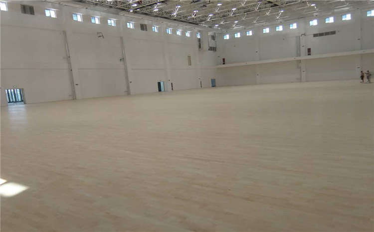 22厚籃球場木地板板式龍骨結(jié)構(gòu)