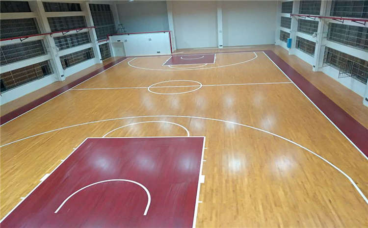 松木籃球館木地板多少錢一平米？