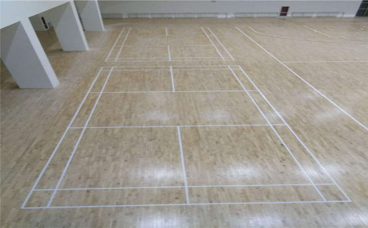 楓樺木體育木地板一般多少錢？