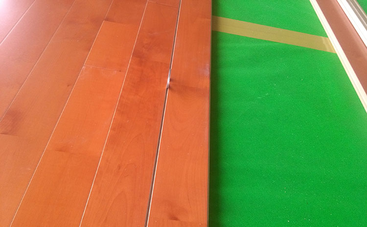 專業(yè)的體育館實木地板翻新施工