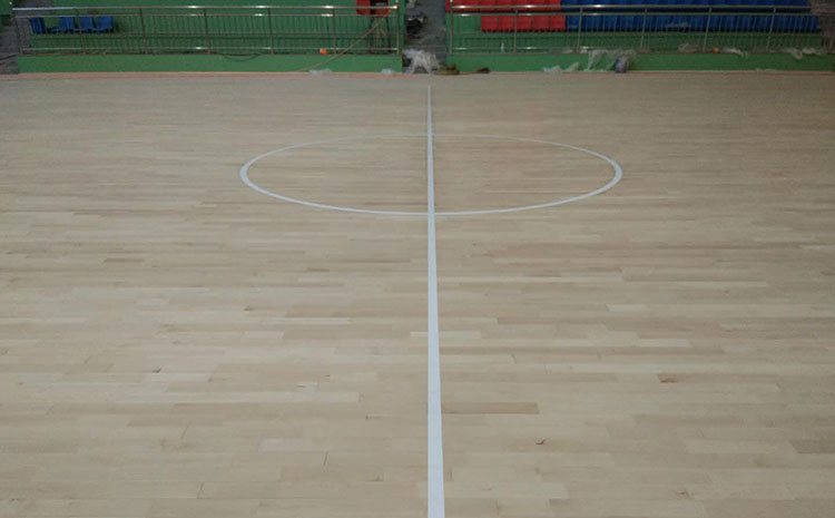 拼接板實(shí)木運(yùn)動(dòng)地板哪個(gè)牌子好？