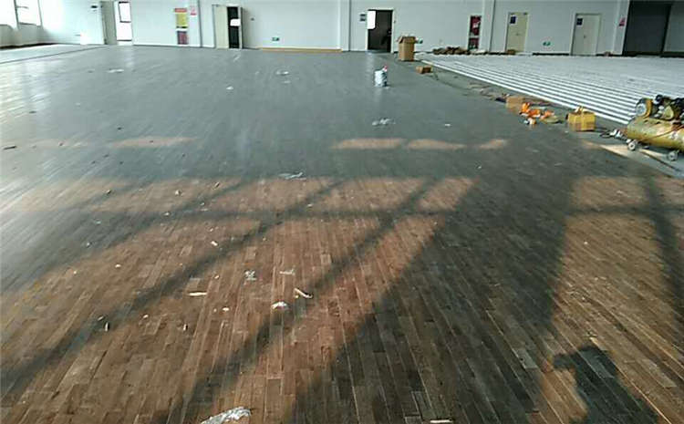 24mm厚籃球館木地板多少錢一平？
