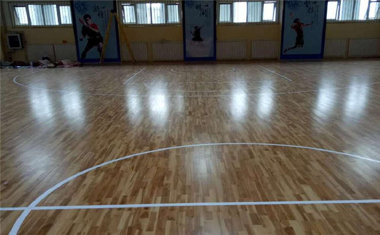 體育木地板防潮措施怎么做
