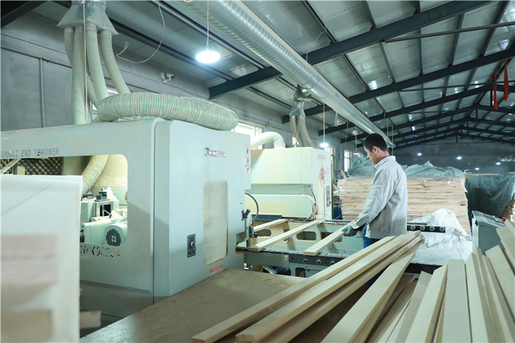 實(shí)木運(yùn)動地板工廠