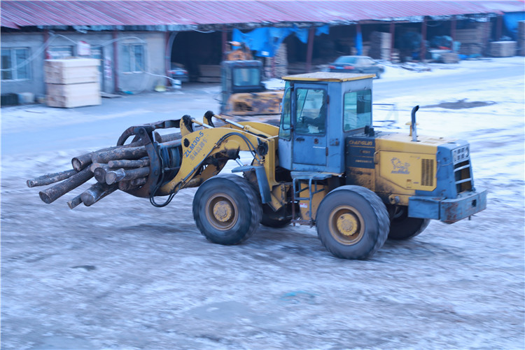 實(shí)木運(yùn)動地板工廠