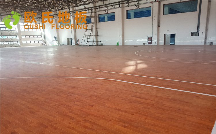 內(nèi)蒙通遼市霍林郭勒市全民健身活動中心木地板